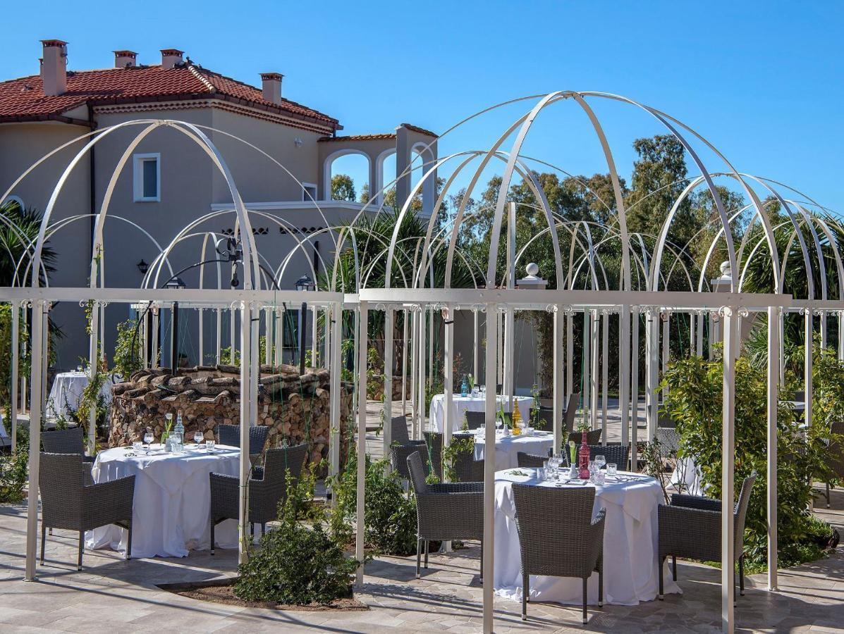 Villa Cavalieri Country Hotel Pula Buitenkant foto