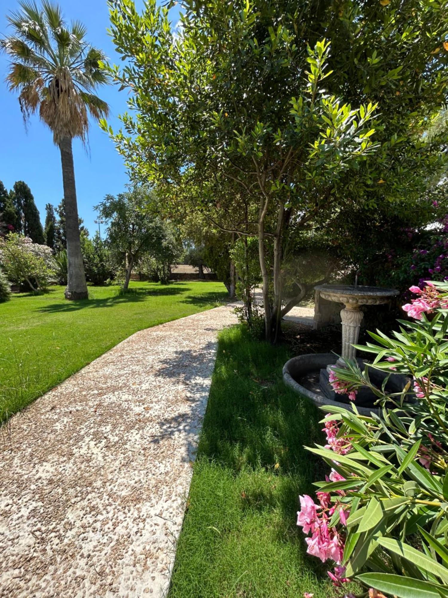 Villa Cavalieri Country Hotel Pula Buitenkant foto