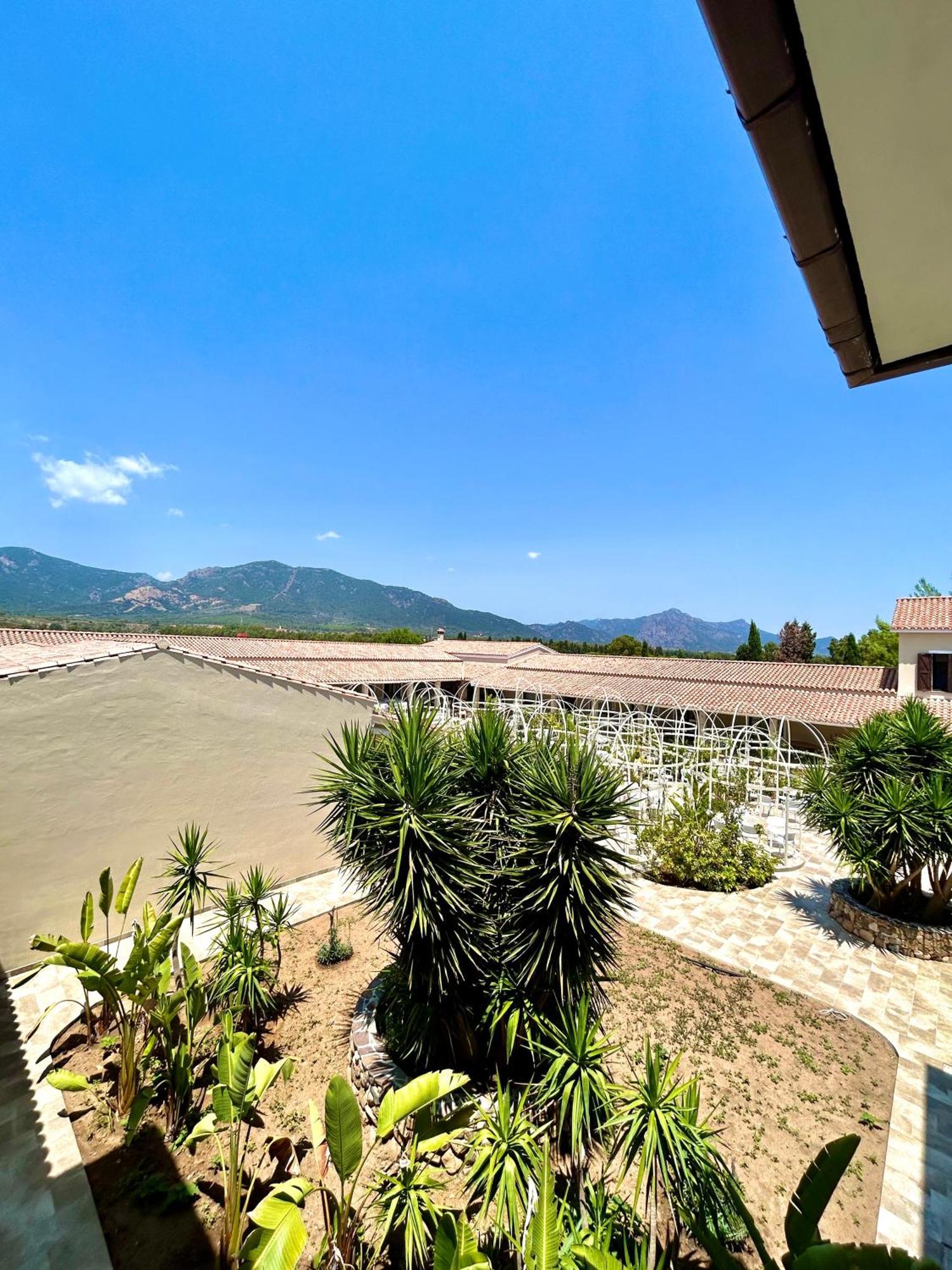 Villa Cavalieri Country Hotel Pula Buitenkant foto